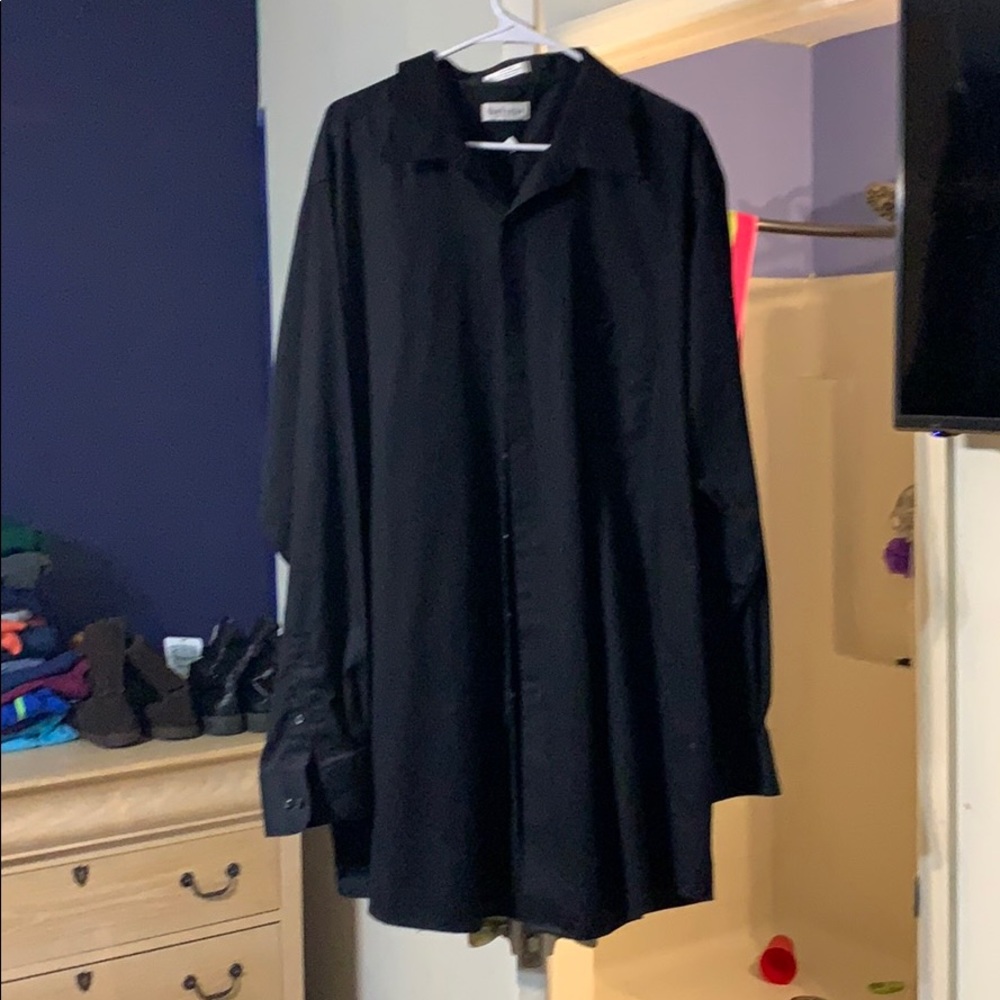 Men’s dress shirt